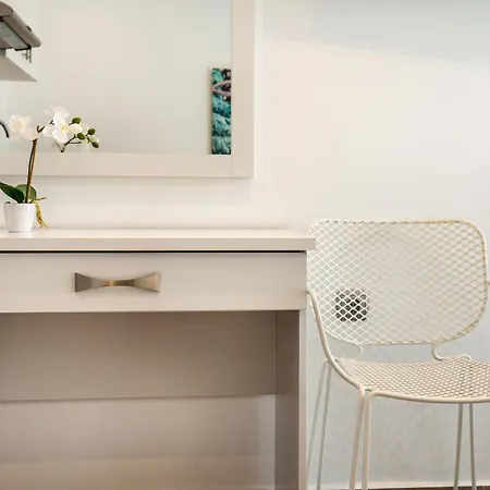 Studios Central Potos 3* Potósz