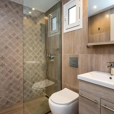 Studios Central Potos Apartmanhotel Potósz