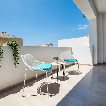 Studios Central Potos Apartmanhotel Potósz