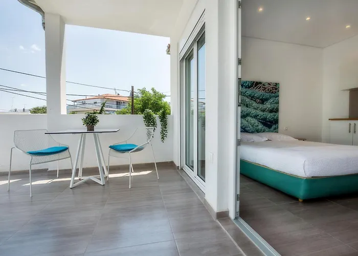 Ξενοδοχείο με διαμερίσματα Studios Central Potos